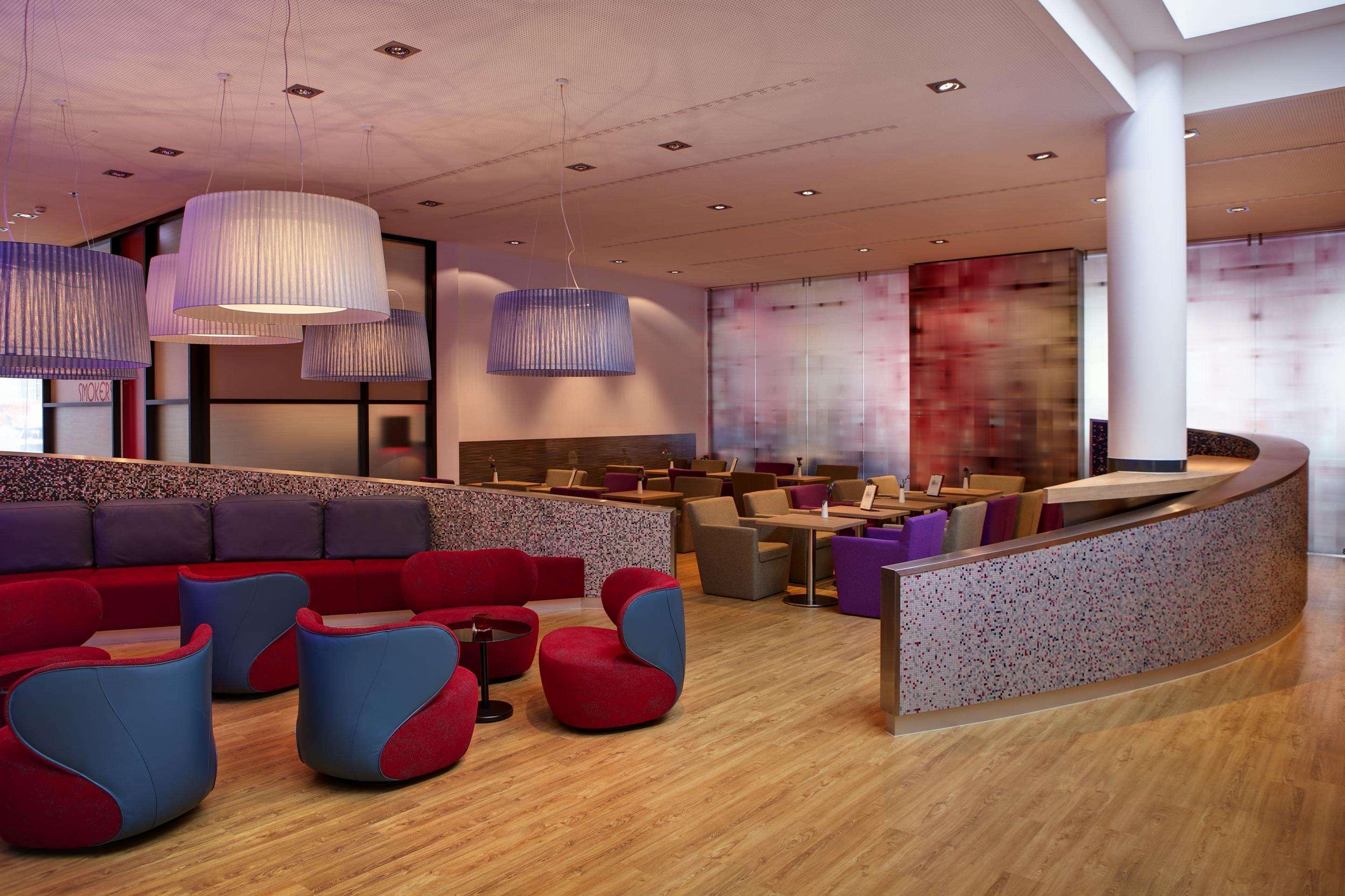 Intercityhotel Hauptbahnhof Hotel 4*