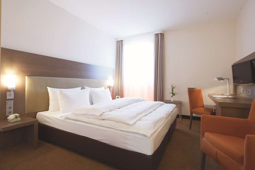 Intercityhotel Hauptbahnhof 4*
