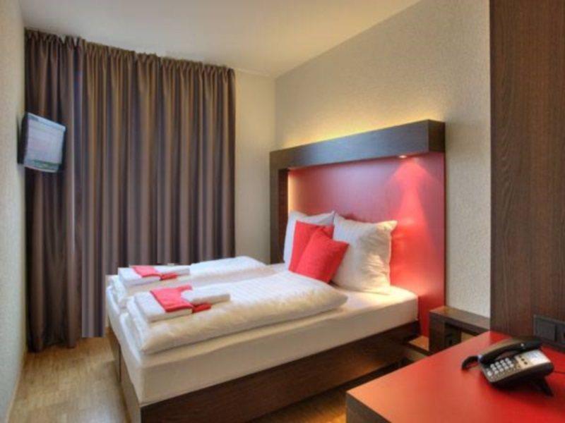Intercityhotel Hauptbahnhof 4*